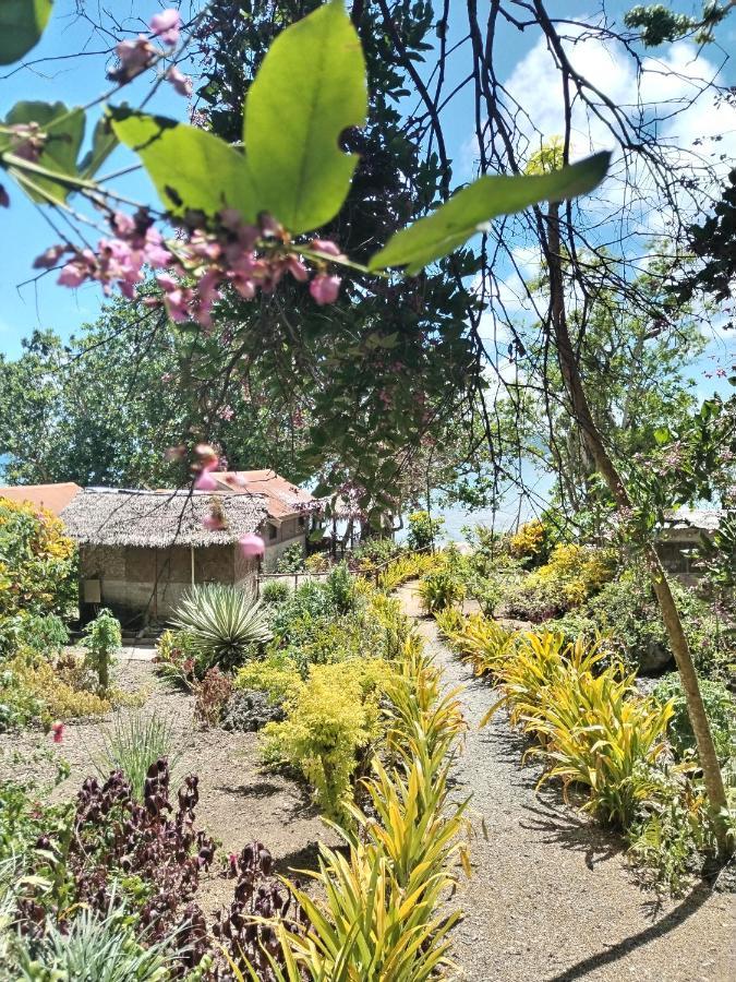 Vatupau Beachfront Bungalows Port Vila Luaran gambar